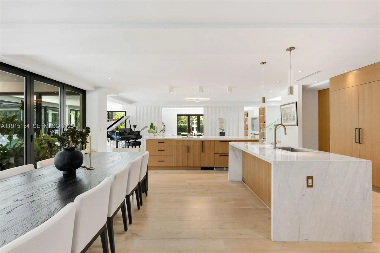 795 Lakeview Dr, Miami Beach, Florida 33140, Miami Beach, Florida 33140, 5 Bedrooms Bedrooms, ,6 BathroomsBathrooms,Residential,For Sale,795 Lakeview Dr, Miami Beach, Florida 33140,A11915154