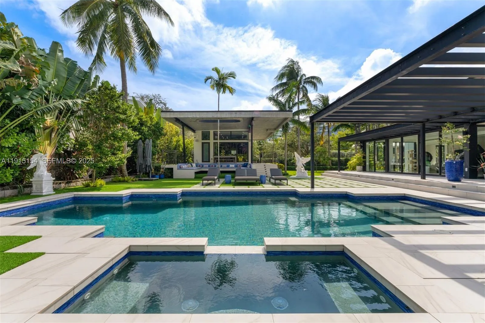 795 Lakeview Dr, Miami Beach, Florida 33140, Miami Beach, Florida 33140, 5 Bedrooms Bedrooms, ,6 BathroomsBathrooms,Residential,For Sale,795 Lakeview Dr, Miami Beach, Florida 33140,A11915154