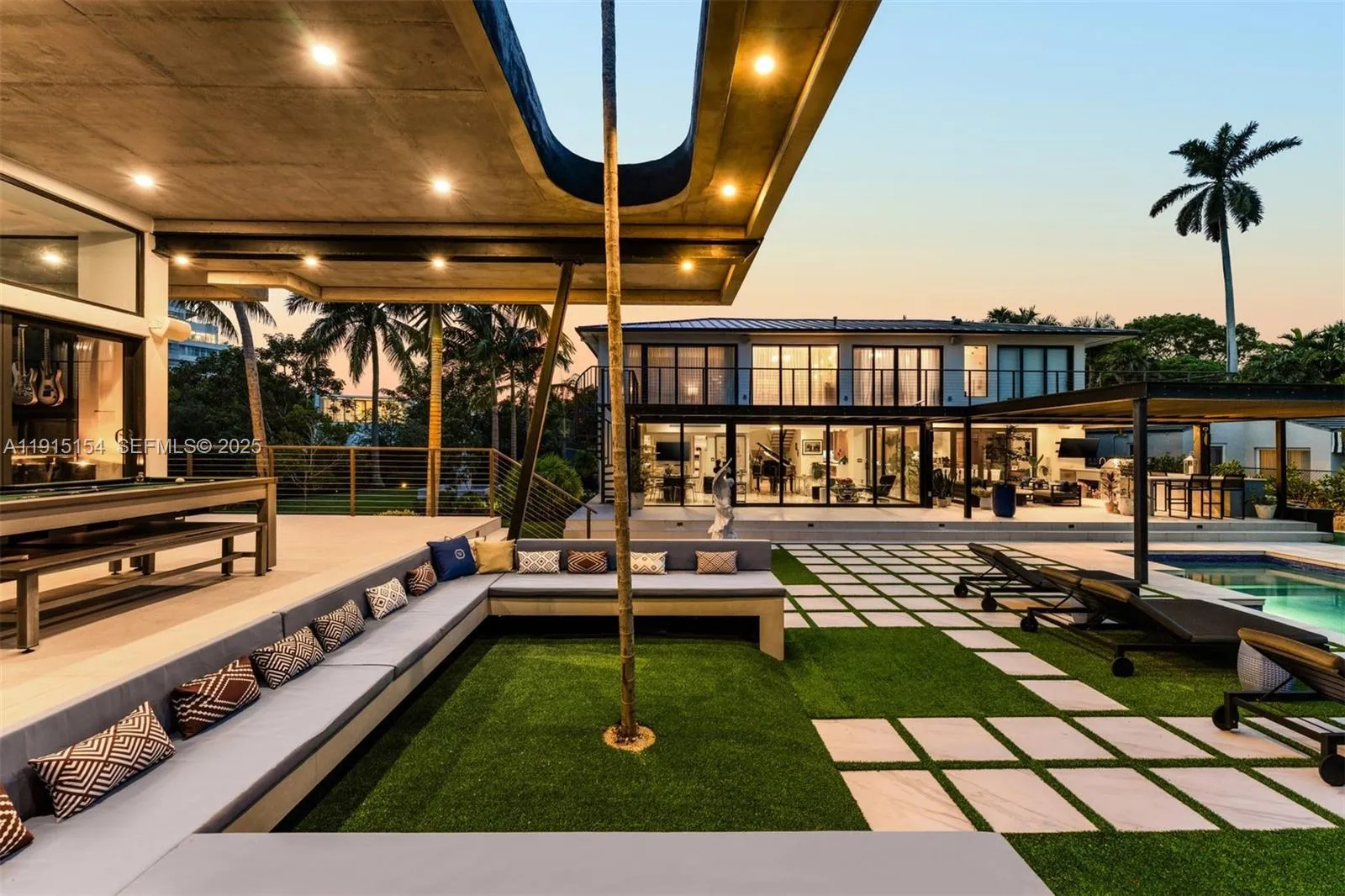 795 Lakeview Dr, Miami Beach, Florida 33140, Miami Beach, Florida 33140, 5 Bedrooms Bedrooms, ,6 BathroomsBathrooms,Residential,For Sale,795 Lakeview Dr, Miami Beach, Florida 33140,A11915154