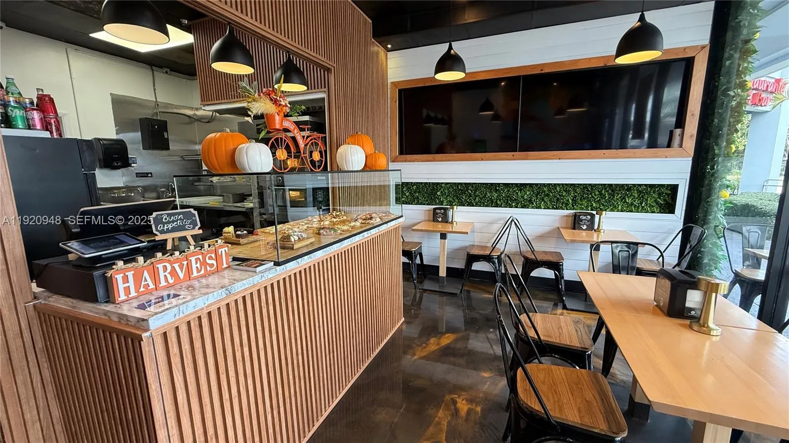 13452 Biscayne Blvd, North Miami, Florida 33181, North Miami, Florida 33181, ,Business Opportunity,For Sale,13452 Biscayne Blvd, North Miami, Florida 33181,A11920948