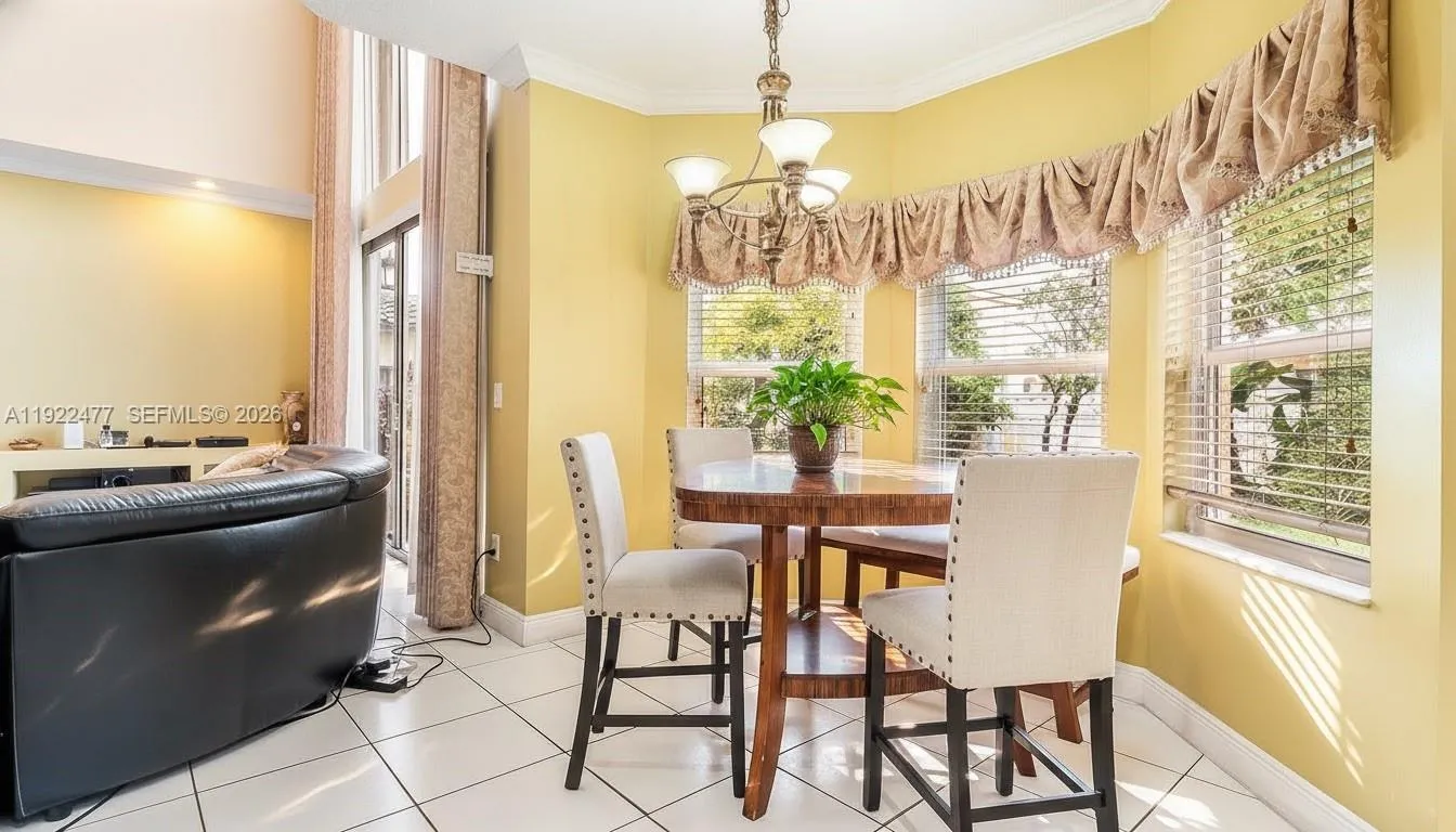 Eat-In Kitchen with Bay Window