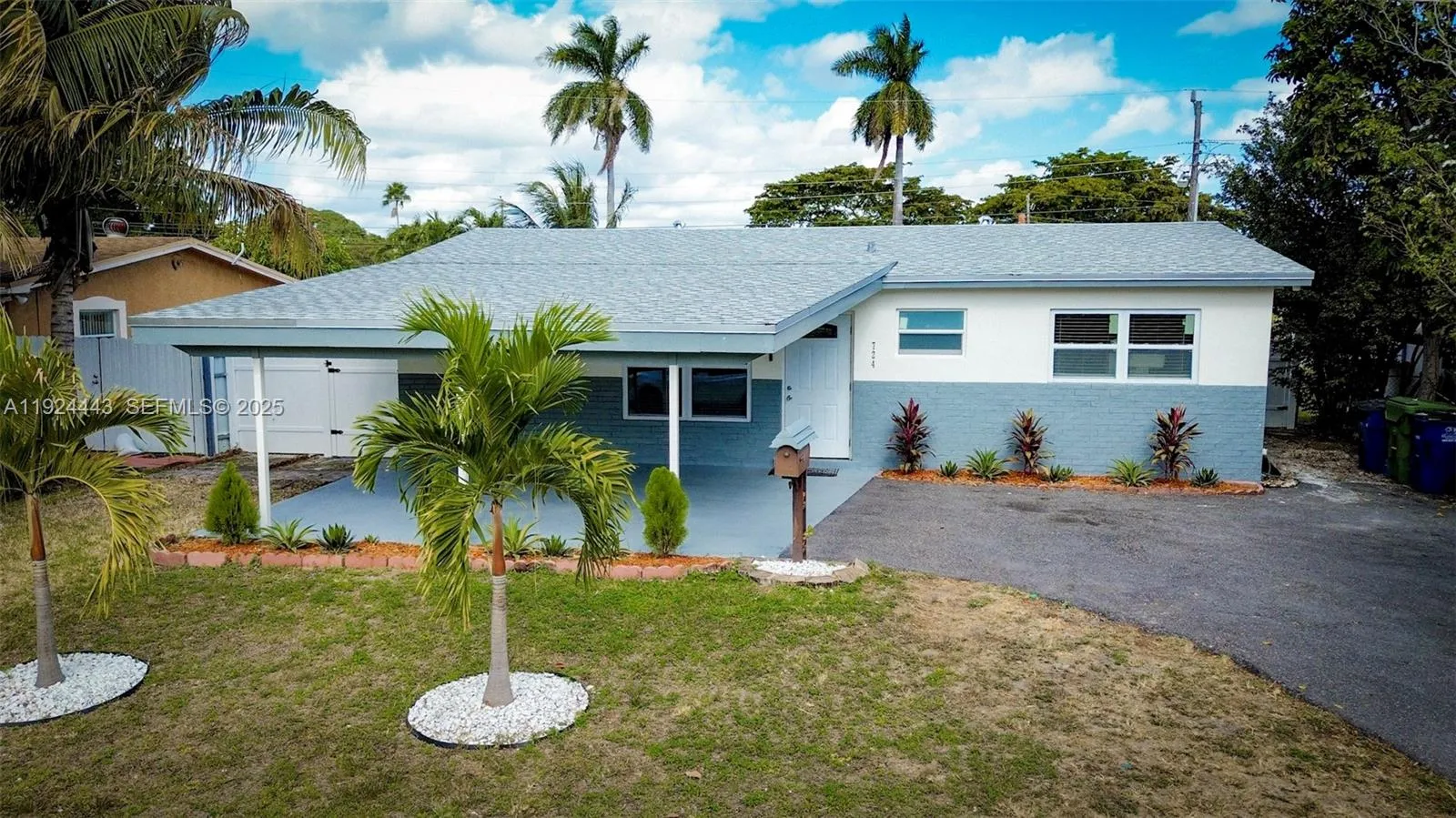 724 Sw 4th Ct, Hallandale Beach, Florida 33009, Hallandale Beach, Florida 33009, 3 Bedrooms Bedrooms, ,2 BathroomsBathrooms,Residential,For Sale,724 Sw 4th Ct, Hallandale Beach, Florida 33009,A11924443