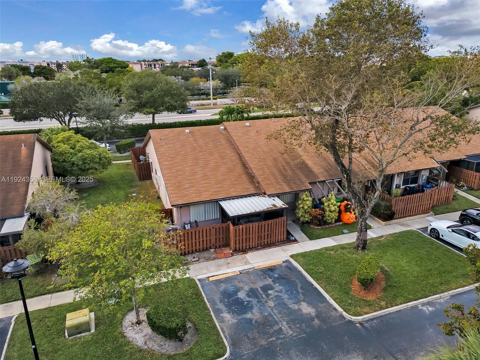 2682 N Nob Hill Rd, Sunrise, Florida 33322, Sunrise, Florida 33322, 2 Bedrooms Bedrooms, ,2 BathroomsBathrooms,Residential,For Sale,2682 N Nob Hill Rd, Sunrise, Florida 33322,A11924358