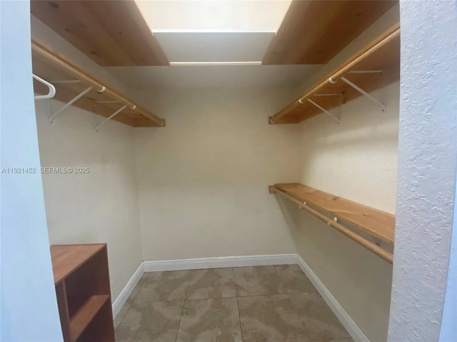 7880 Sw 14th Ter, Miami, Florida 33144, Miami, Florida 33144, 4 Bedrooms Bedrooms, ,3 BathroomsBathrooms,Residential,For Sale,7880 Sw 14th Ter, Miami, Florida 33144,A11921452