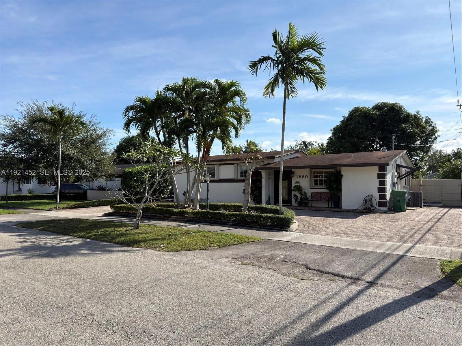 7880 Sw 14th Ter, Miami, Florida 33144, Miami, Florida 33144, 4 Bedrooms Bedrooms, ,3 BathroomsBathrooms,Residential,For Sale,7880 Sw 14th Ter, Miami, Florida 33144,A11921452