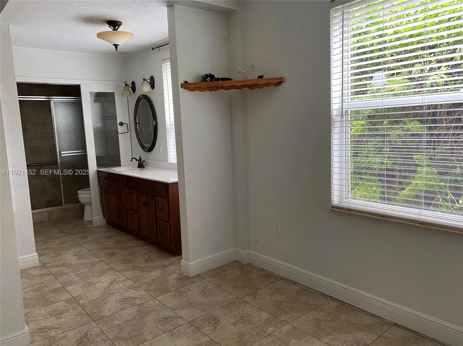 7880 Sw 14th Ter, Miami, Florida 33144, Miami, Florida 33144, 4 Bedrooms Bedrooms, ,3 BathroomsBathrooms,Residential,For Sale,7880 Sw 14th Ter, Miami, Florida 33144,A11921452