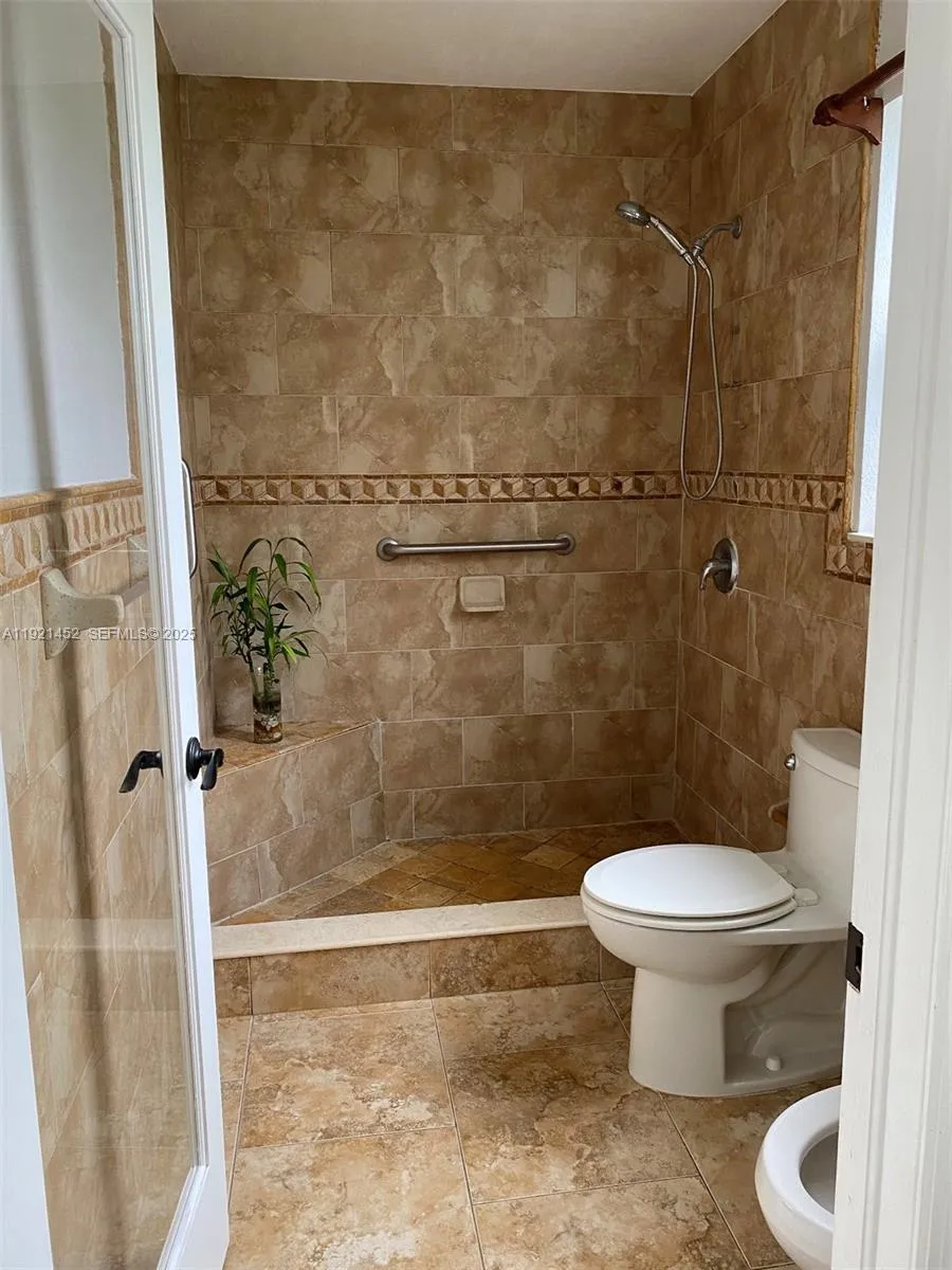 7880 Sw 14th Ter, Miami, Florida 33144, Miami, Florida 33144, 4 Bedrooms Bedrooms, ,3 BathroomsBathrooms,Residential,For Sale,7880 Sw 14th Ter, Miami, Florida 33144,A11921452