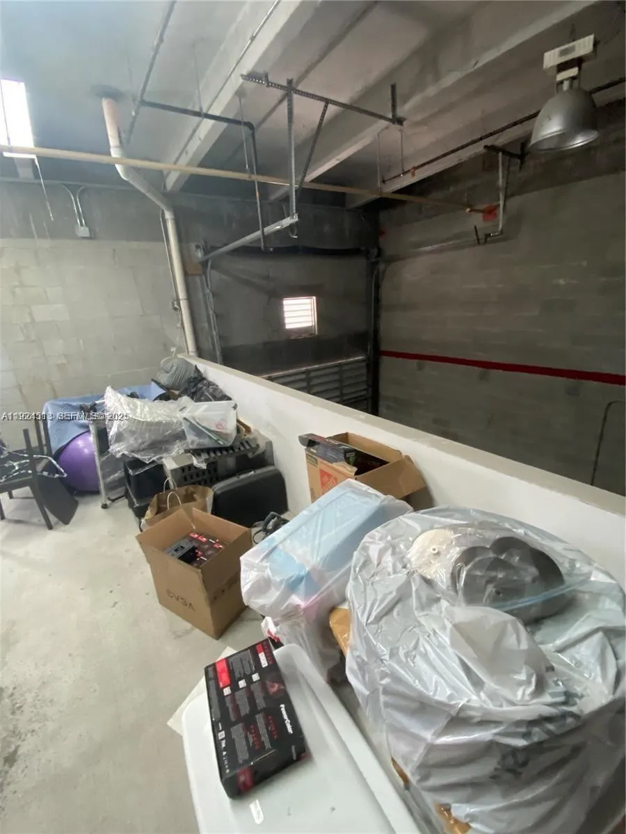 2355 Nw 70th Ave 5 D5, Miami, Florida 33122, Miami, Florida 33122, ,Commercial Lease,For Rent,2355 Nw 70th Ave 5 D5, Miami, Florida 33122,A11924513