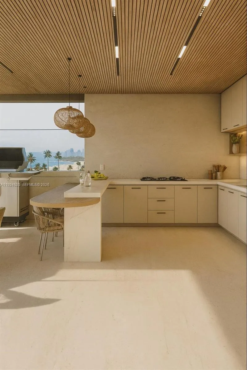 349 Walnut St, Hollywood, Florida 33019, Hollywood, Florida 33019, 5 Bedrooms Bedrooms, ,4 BathroomsBathrooms,Residential,For Sale,349 Walnut St, Hollywood, Florida 33019,A11924525