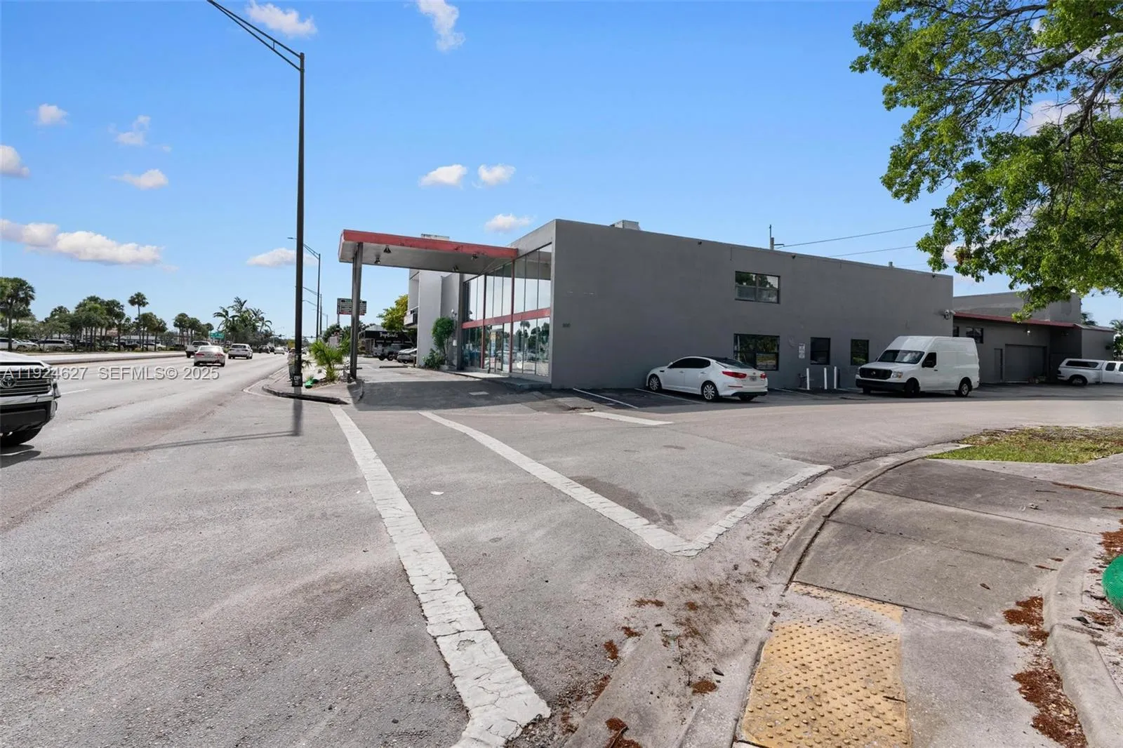 1500 E Commercial Blvd, Oakland Park, Florida 3333, Oakland Park, Florida 33334, ,Commercial Lease,For Rent,1500 E Commercial Blvd, Oakland Park, Florida 3333,A11924627