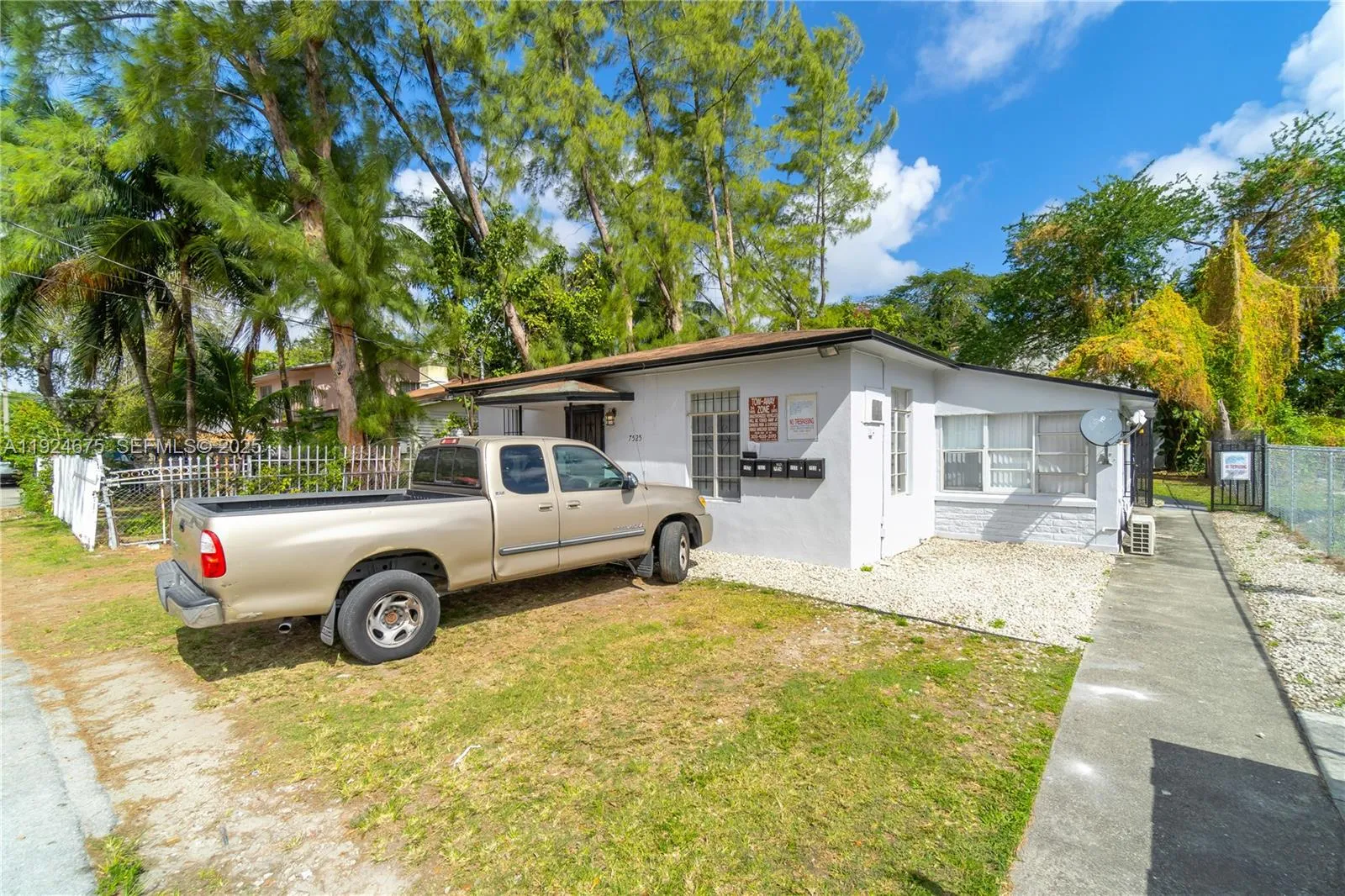7525 Ne Miami Ct, Miami, Florida 33138, Miami, Florida 33138, ,Residential Income,For Sale,7525 Ne Miami Ct, Miami, Florida 33138,A11924675