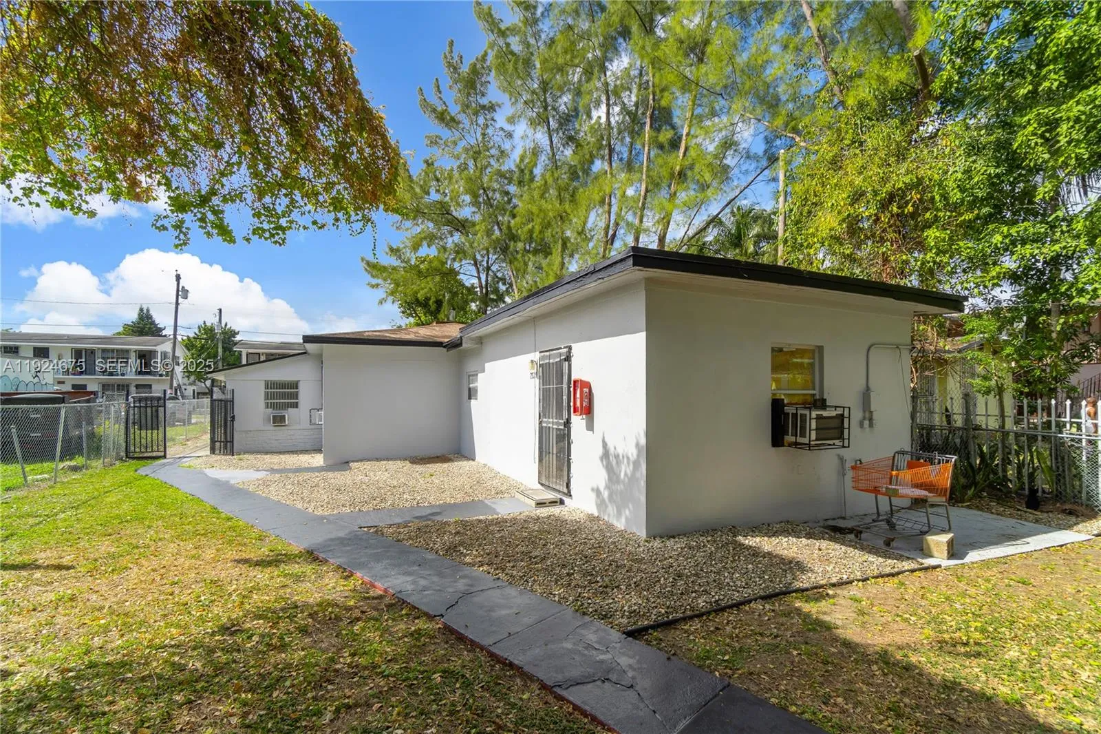 7525 Ne Miami Ct, Miami, Florida 33138, Miami, Florida 33138, ,Residential Income,For Sale,7525 Ne Miami Ct, Miami, Florida 33138,A11924675