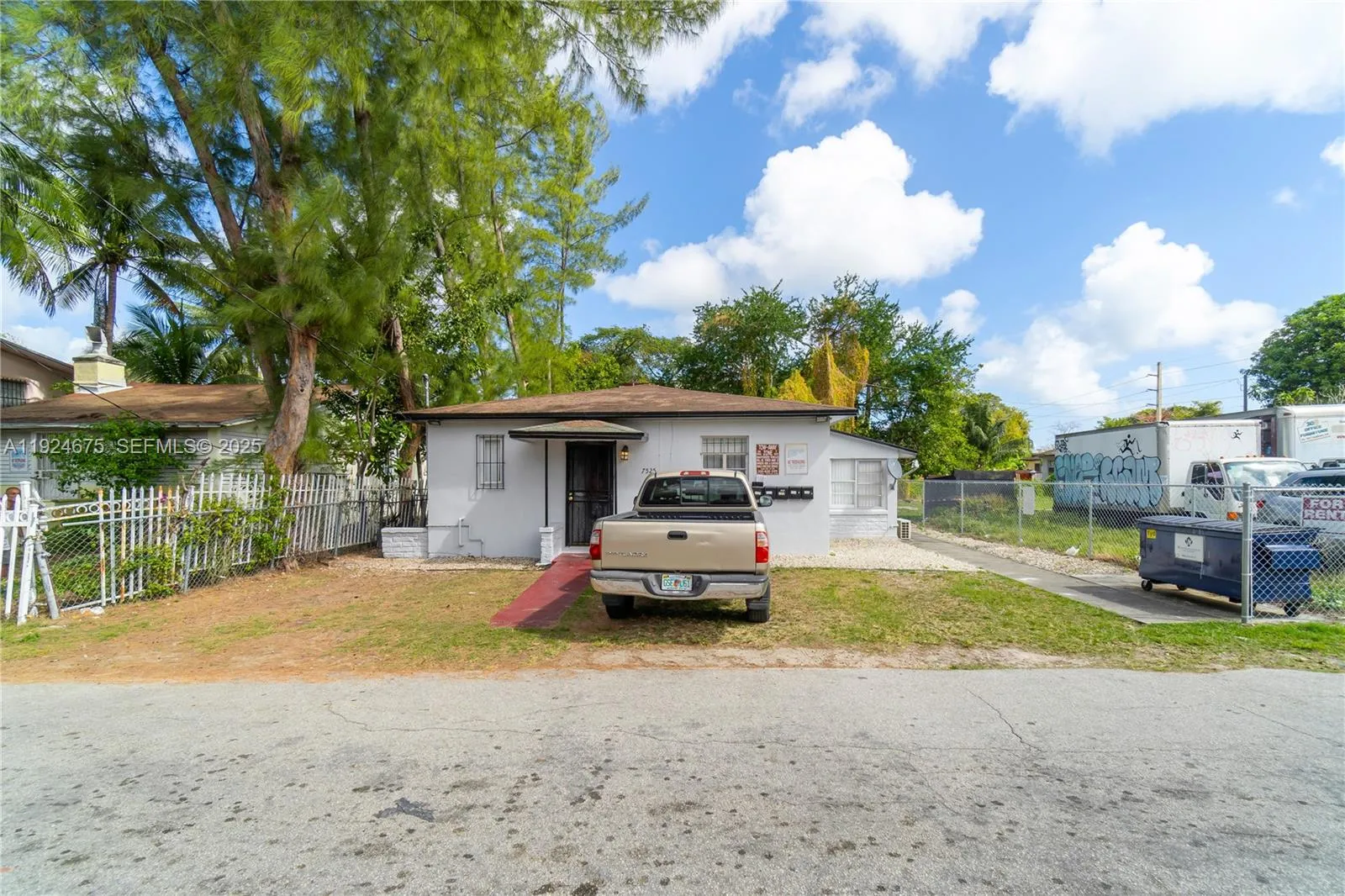 7525 Ne Miami Ct, Miami, Florida 33138, Miami, Florida 33138, ,Residential Income,For Sale,7525 Ne Miami Ct, Miami, Florida 33138,A11924675