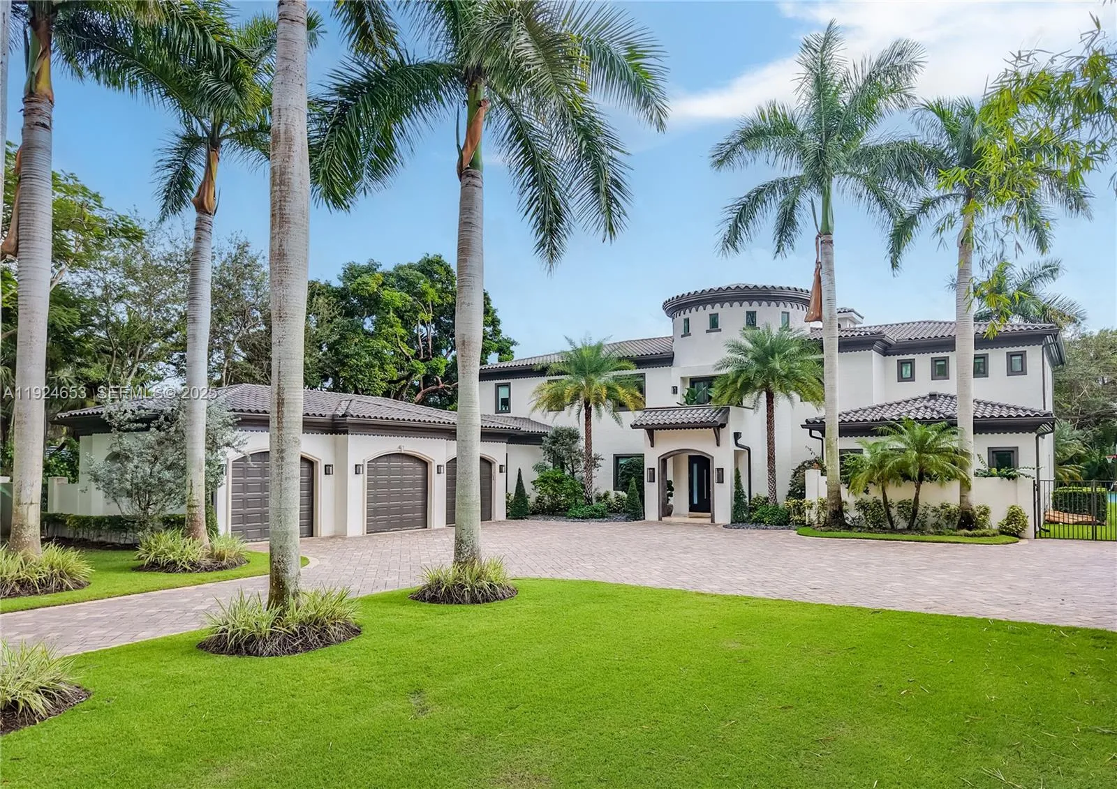 6080 Sw 104th St, Pinecrest, Florida 33156, Pinecrest, Florida 33156, 7 Bedrooms Bedrooms, ,6 BathroomsBathrooms,Residential,For Sale,6080 Sw 104th St, Pinecrest, Florida 33156,A11924653