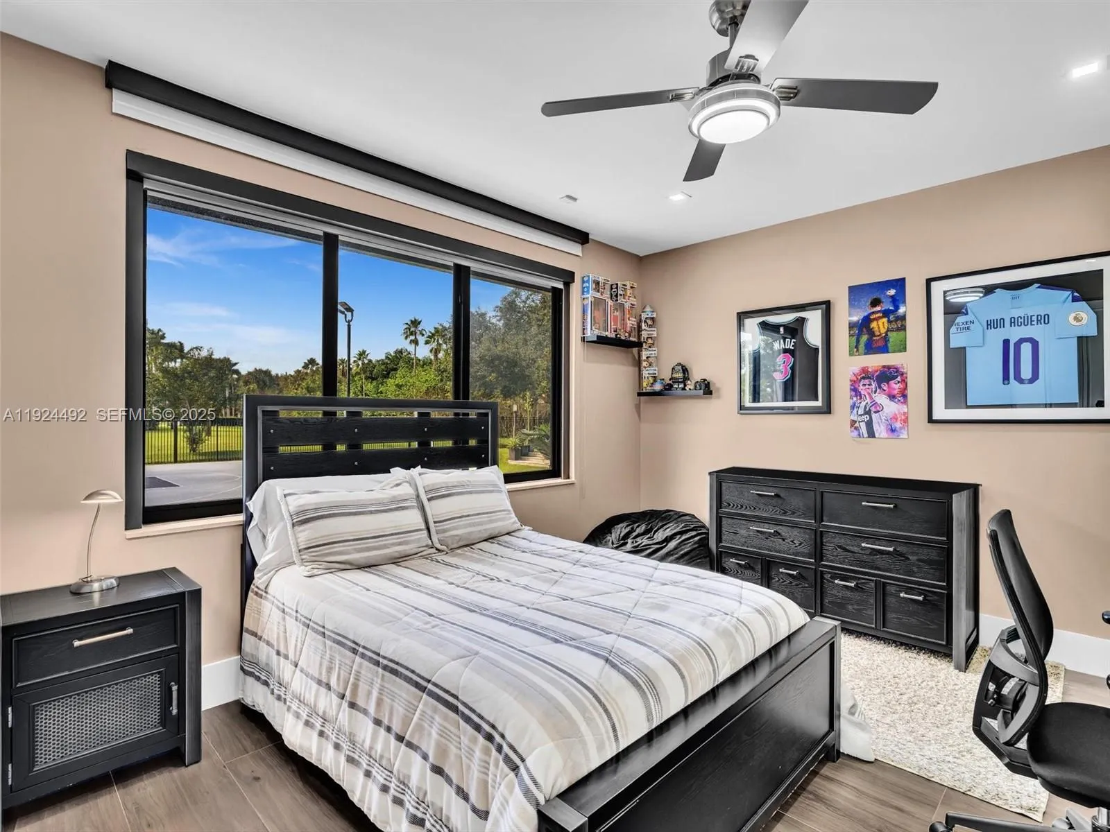 1021 Nw 115th Ave, Plantation, Florida 33323, Plantation, Florida 33323, 6 Bedrooms Bedrooms, ,5 BathroomsBathrooms,Residential,For Sale,1021 Nw 115th Ave, Plantation, Florida 33323,A11924492