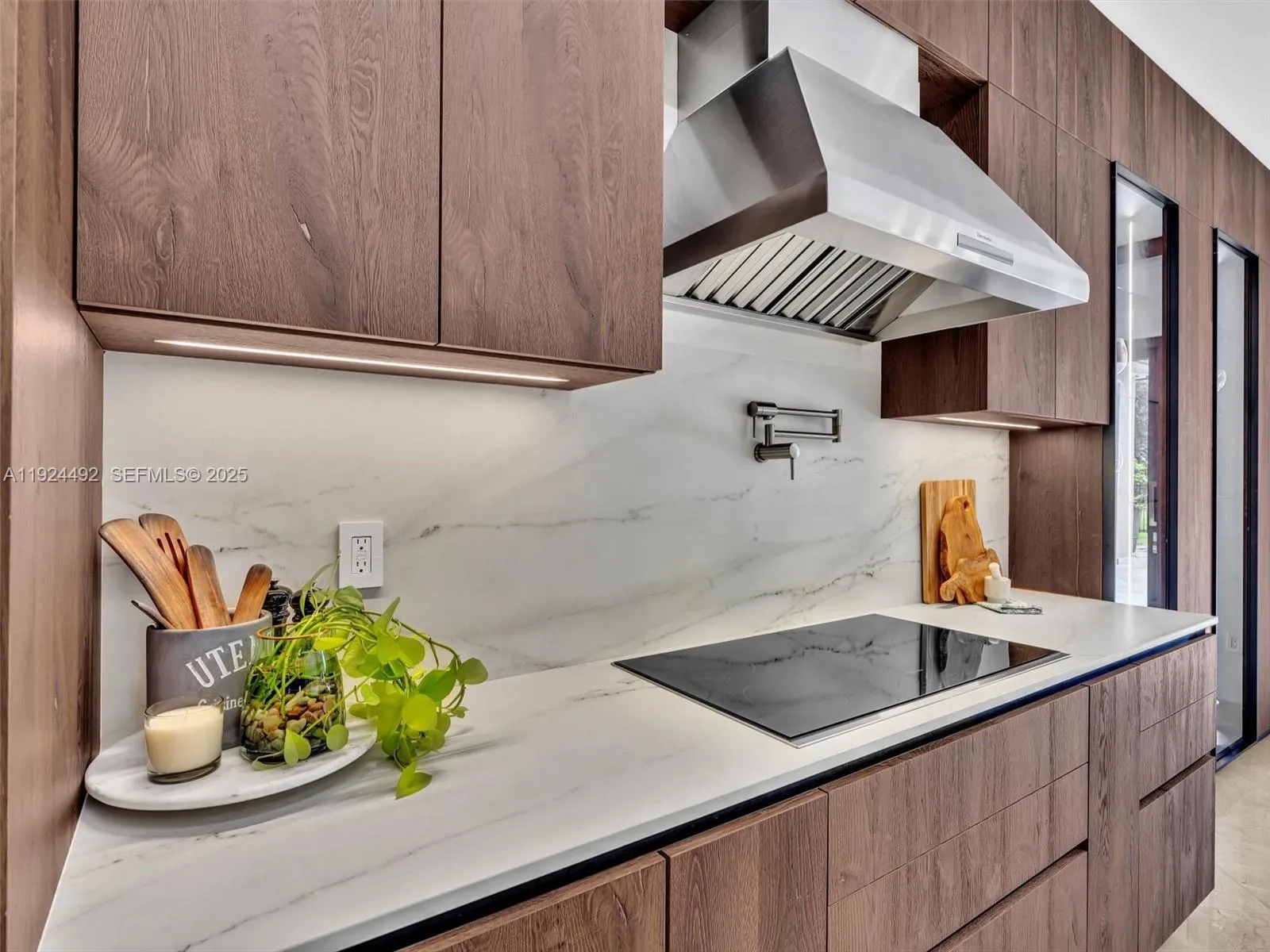 1021 Nw 115th Ave, Plantation, Florida 33323, Plantation, Florida 33323, 6 Bedrooms Bedrooms, ,5 BathroomsBathrooms,Residential,For Sale,1021 Nw 115th Ave, Plantation, Florida 33323,A11924492