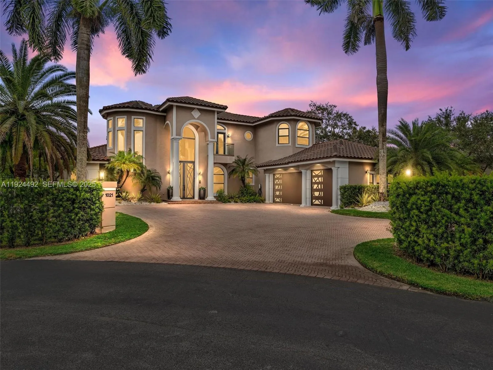 1021 Nw 115th Ave, Plantation, Florida 33323, Plantation, Florida 33323, 6 Bedrooms Bedrooms, ,5 BathroomsBathrooms,Residential,For Sale,1021 Nw 115th Ave, Plantation, Florida 33323,A11924492