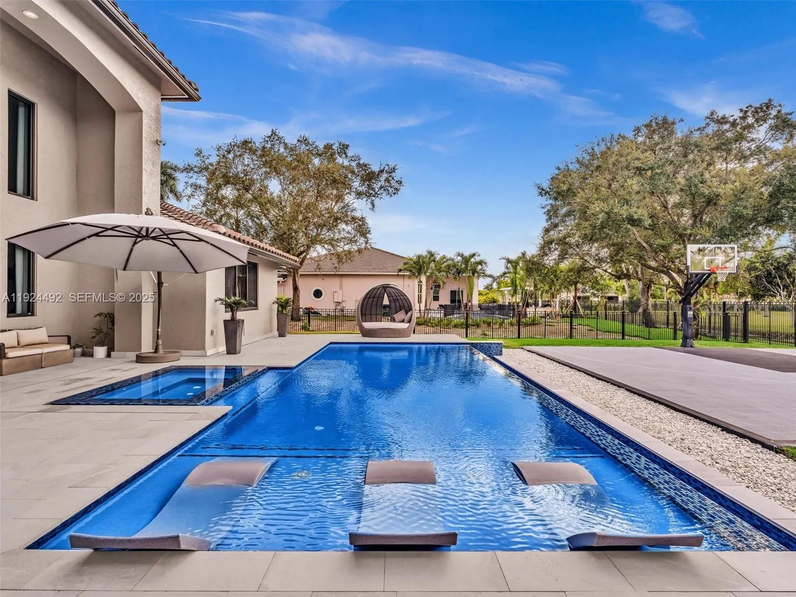 1021 Nw 115th Ave, Plantation, Florida 33323, Plantation, Florida 33323, 6 Bedrooms Bedrooms, ,5 BathroomsBathrooms,Residential,For Sale,1021 Nw 115th Ave, Plantation, Florida 33323,A11924492