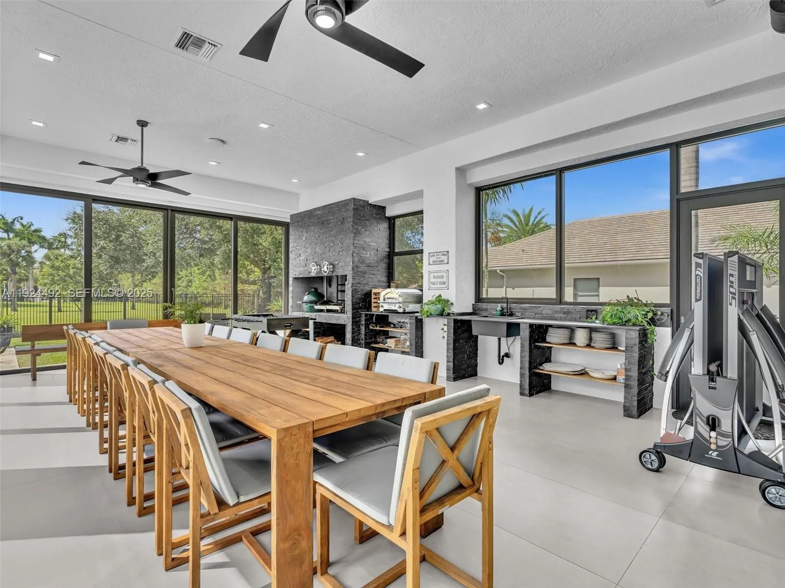 1021 Nw 115th Ave, Plantation, Florida 33323, Plantation, Florida 33323, 6 Bedrooms Bedrooms, ,5 BathroomsBathrooms,Residential,For Sale,1021 Nw 115th Ave, Plantation, Florida 33323,A11924492