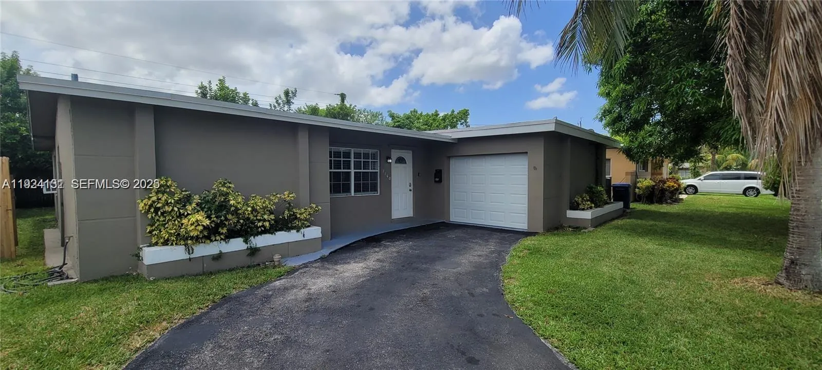 7160 Nw 25 Ct, Sunrise, Florida 33313, Sunrise, Florida 33313, 3 Bedrooms Bedrooms, ,2 BathroomsBathrooms,Residential,For Sale,7160 Nw 25 Ct, Sunrise, Florida 33313,A11924131