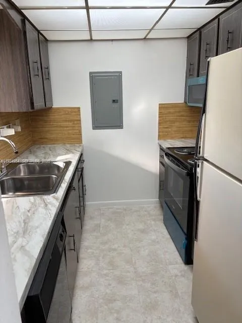 Miami, Florida 33133, 1 Bedroom Bedrooms, ,1 BathroomBathrooms,Residential Lease,For Rent,A11924954