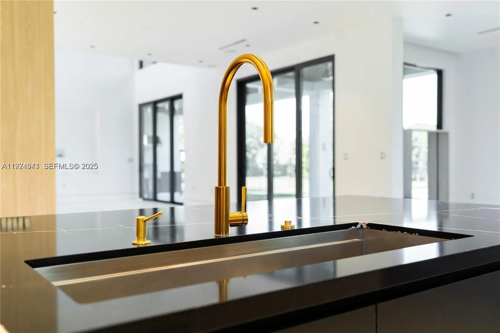 5903 Sw 54th Ct, Davie, Florida 33314, Davie, Florida 33314, 5 Bedrooms Bedrooms, ,6 BathroomsBathrooms,Residential,For Sale,5903 Sw 54th Ct, Davie, Florida 33314,A11924941