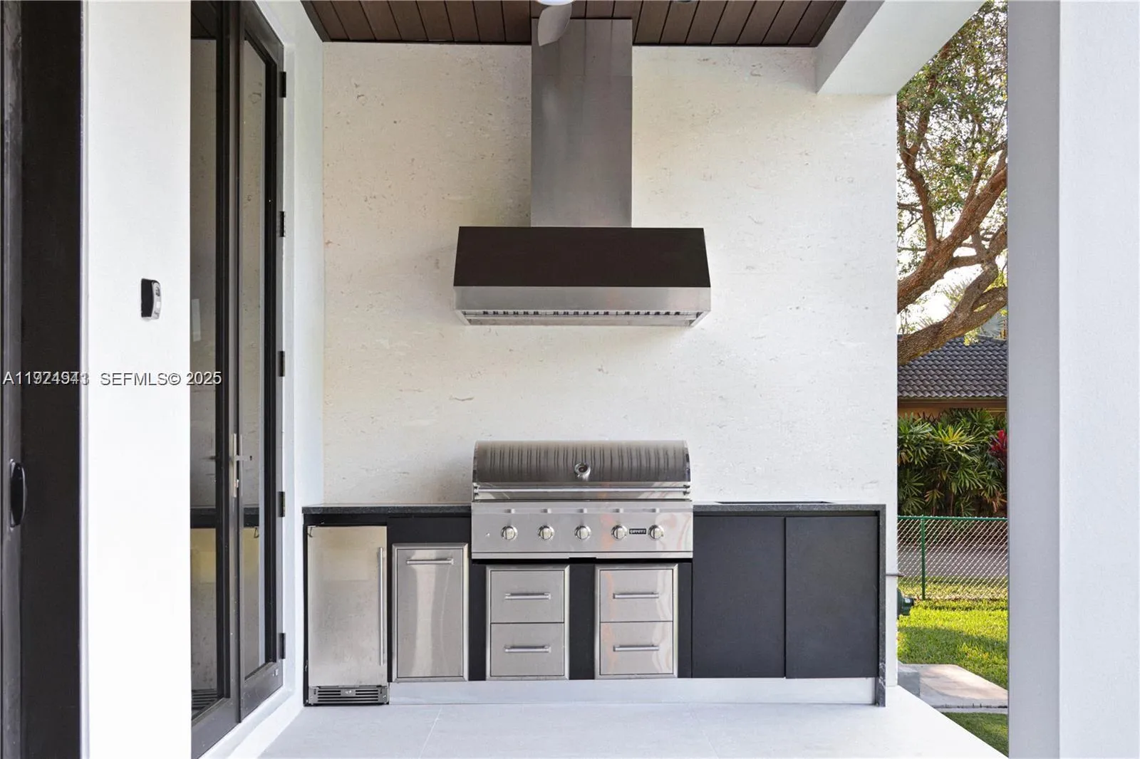 5903 Sw 54th Ct, Davie, Florida 33314, Davie, Florida 33314, 5 Bedrooms Bedrooms, ,6 BathroomsBathrooms,Residential,For Sale,5903 Sw 54th Ct, Davie, Florida 33314,A11924941