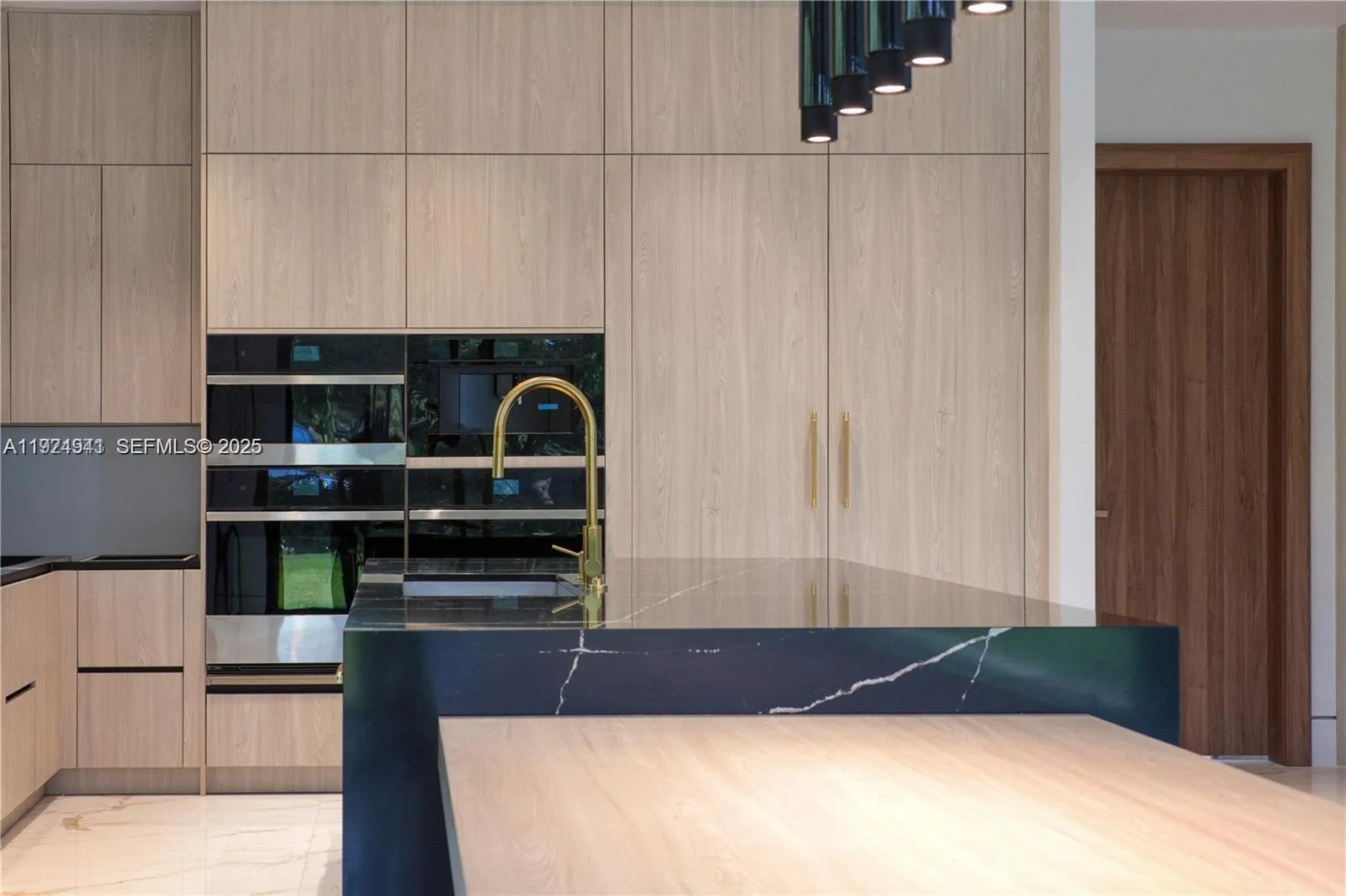 5903 Sw 54th Ct, Davie, Florida 33314, Davie, Florida 33314, 5 Bedrooms Bedrooms, ,6 BathroomsBathrooms,Residential,For Sale,5903 Sw 54th Ct, Davie, Florida 33314,A11924941