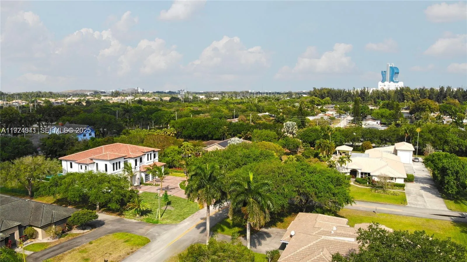 5903 Sw 54th Ct, Davie, Florida 33314, Davie, Florida 33314, 5 Bedrooms Bedrooms, ,6 BathroomsBathrooms,Residential,For Sale,5903 Sw 54th Ct, Davie, Florida 33314,A11924941