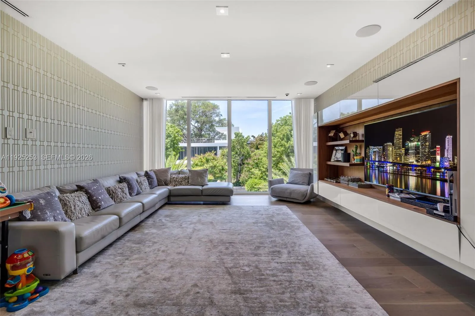 420 Island Dr, Key Biscayne, Florida 33149, Key Biscayne, Florida 33149, 6 Bedrooms Bedrooms, ,6 BathroomsBathrooms,Residential Lease,For Rent,420 Island Dr, Key Biscayne, Florida 33149,A11925253