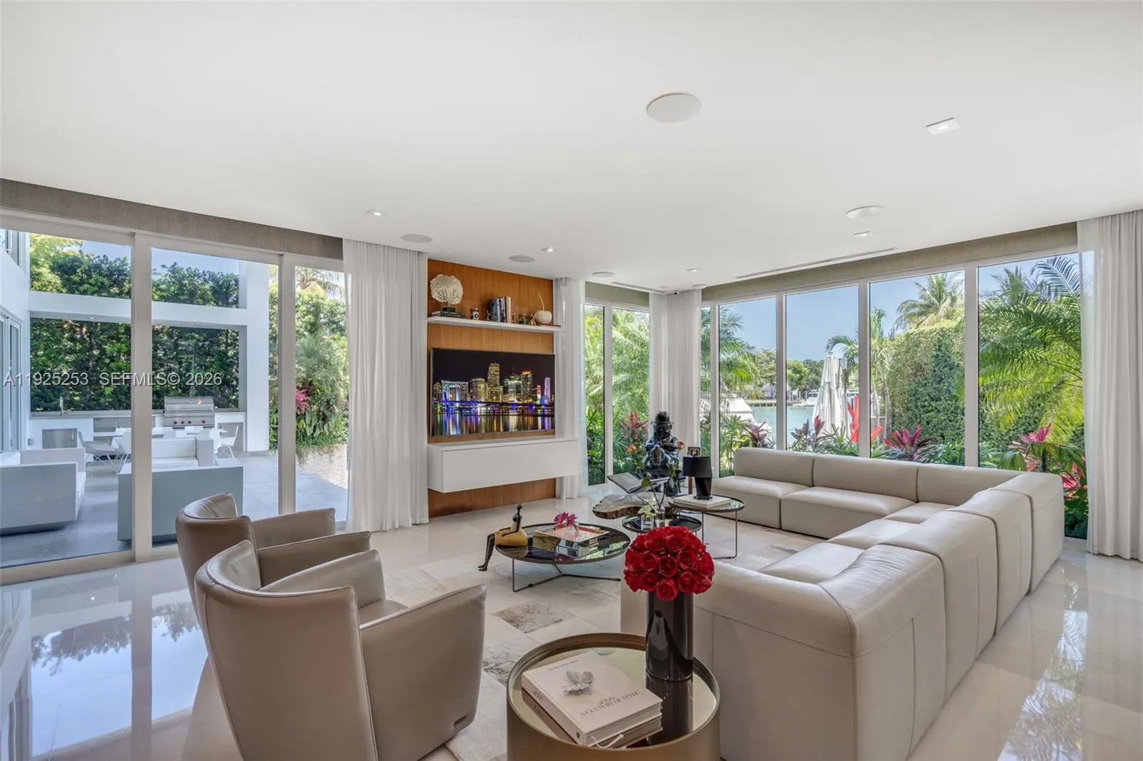 420 Island Dr, Key Biscayne, Florida 33149, Key Biscayne, Florida 33149, 6 Bedrooms Bedrooms, ,6 BathroomsBathrooms,Residential Lease,For Rent,420 Island Dr, Key Biscayne, Florida 33149,A11925253