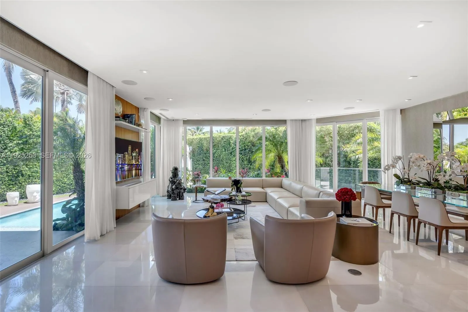 420 Island Dr, Key Biscayne, Florida 33149, Key Biscayne, Florida 33149, 6 Bedrooms Bedrooms, ,6 BathroomsBathrooms,Residential Lease,For Rent,420 Island Dr, Key Biscayne, Florida 33149,A11925253