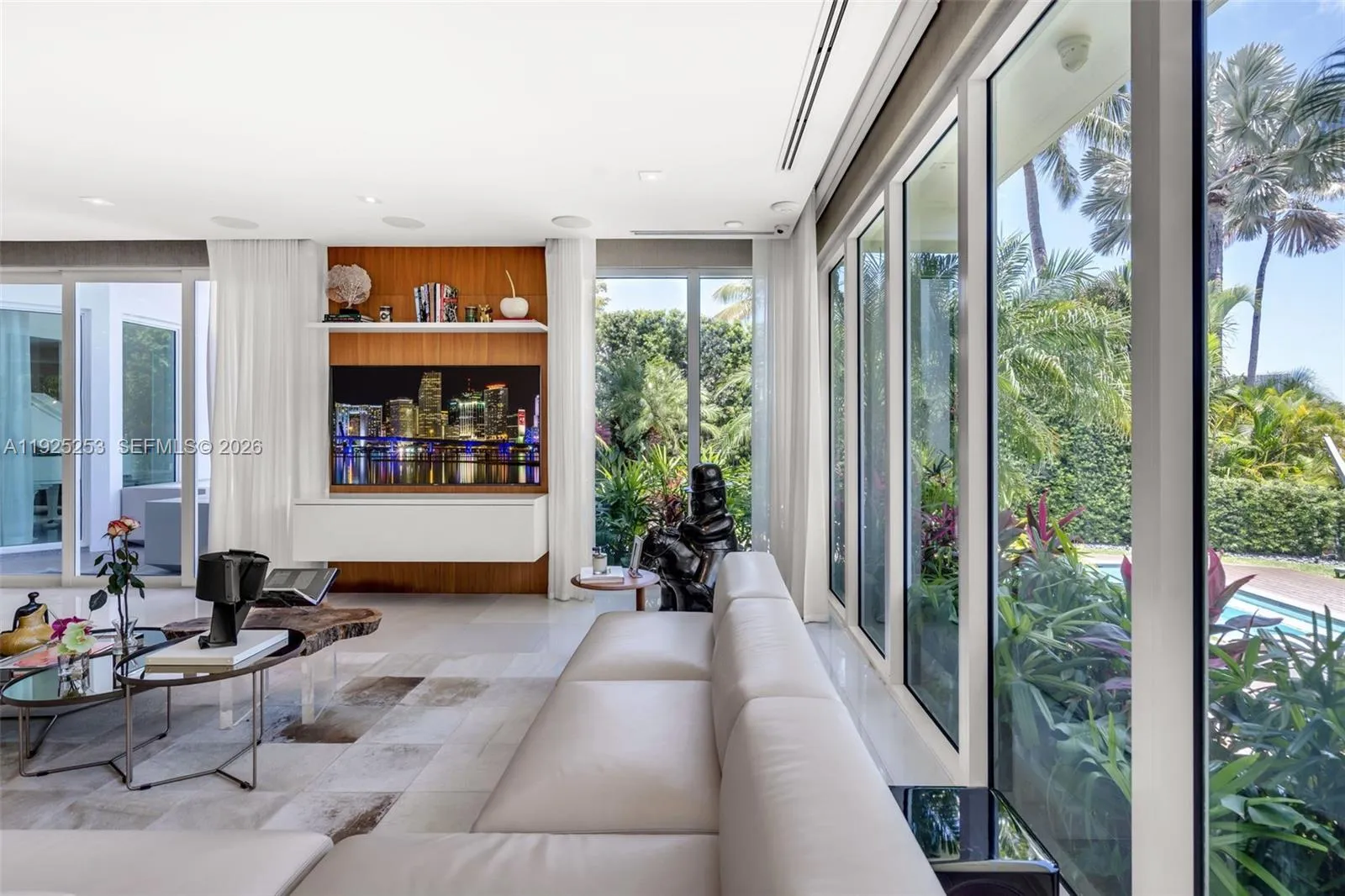 420 Island Dr, Key Biscayne, Florida 33149, Key Biscayne, Florida 33149, 6 Bedrooms Bedrooms, ,6 BathroomsBathrooms,Residential Lease,For Rent,420 Island Dr, Key Biscayne, Florida 33149,A11925253