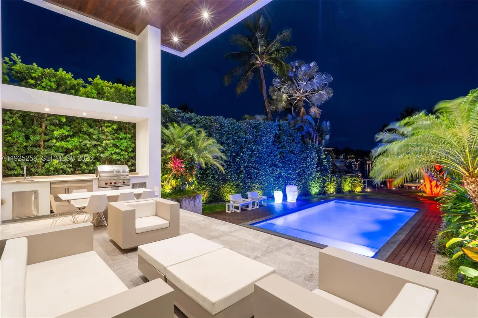 420 Island Dr, Key Biscayne, Florida 33149, Key Biscayne, Florida 33149, 6 Bedrooms Bedrooms, ,6 BathroomsBathrooms,Residential Lease,For Rent,420 Island Dr, Key Biscayne, Florida 33149,A11925253