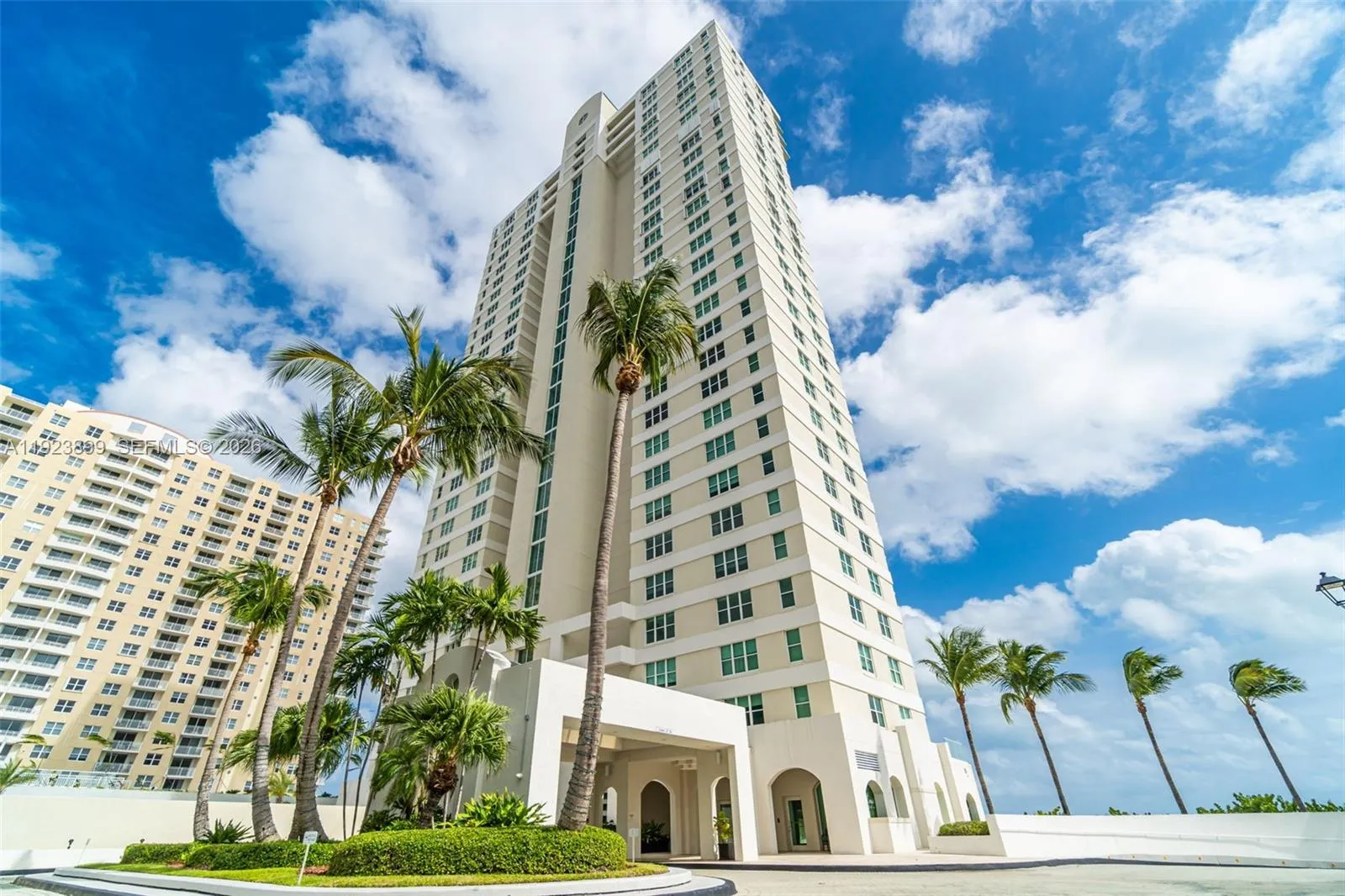 800 Claughton Island Dr 1202, Miami, Florida 33131, Miami, Florida 33131, 2 Bedrooms Bedrooms, ,2 BathroomsBathrooms,Residential Lease,For Rent,800 Claughton Island Dr 1202, Miami, Florida 33131,A11923899