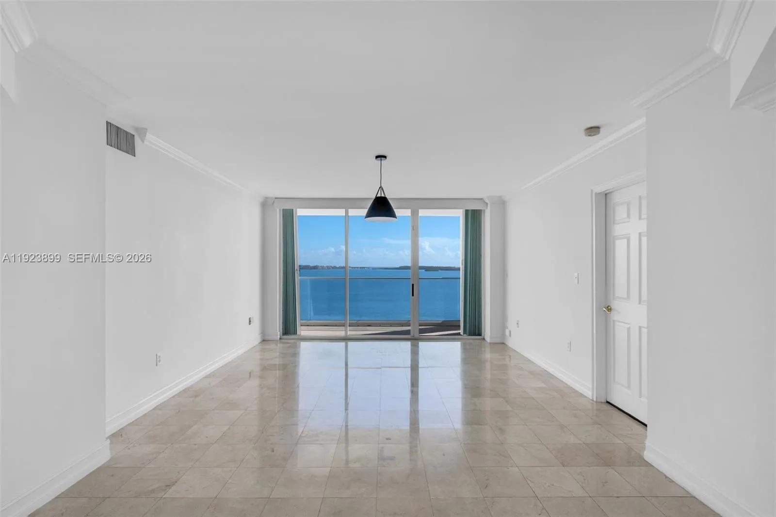 800 Claughton Island Dr 1202, Miami, Florida 33131, Miami, Florida 33131, 2 Bedrooms Bedrooms, ,2 BathroomsBathrooms,Residential Lease,For Rent,800 Claughton Island Dr 1202, Miami, Florida 33131,A11923899