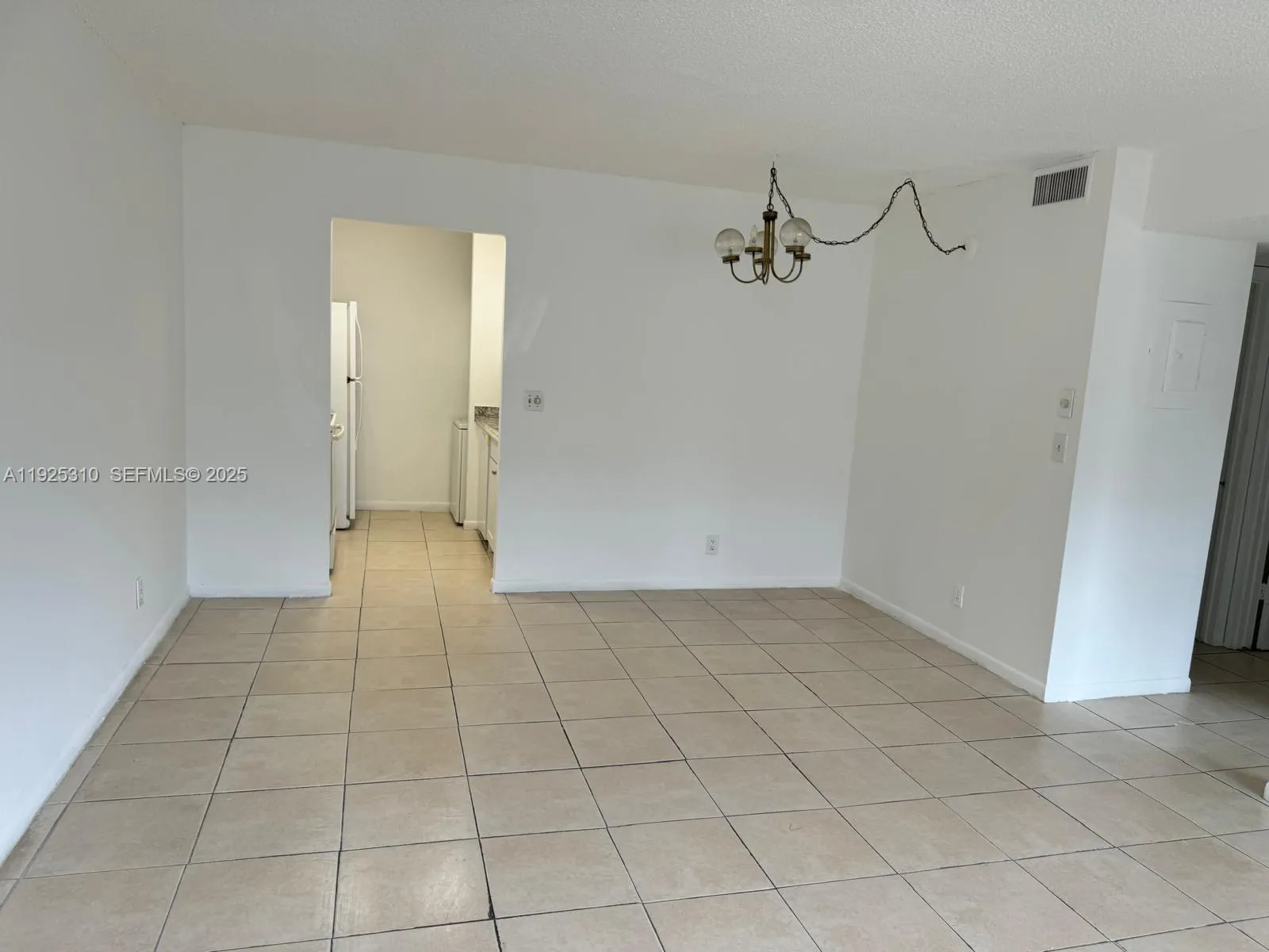 10120 Twin Lakes 11-g, Coral Springs, Florida 3307, Coral Springs, Florida 33071, 2 Bedrooms Bedrooms, ,2 BathroomsBathrooms,Residential,For Sale,10120 Twin Lakes 11-g, Coral Springs, Florida 3307,A11925310