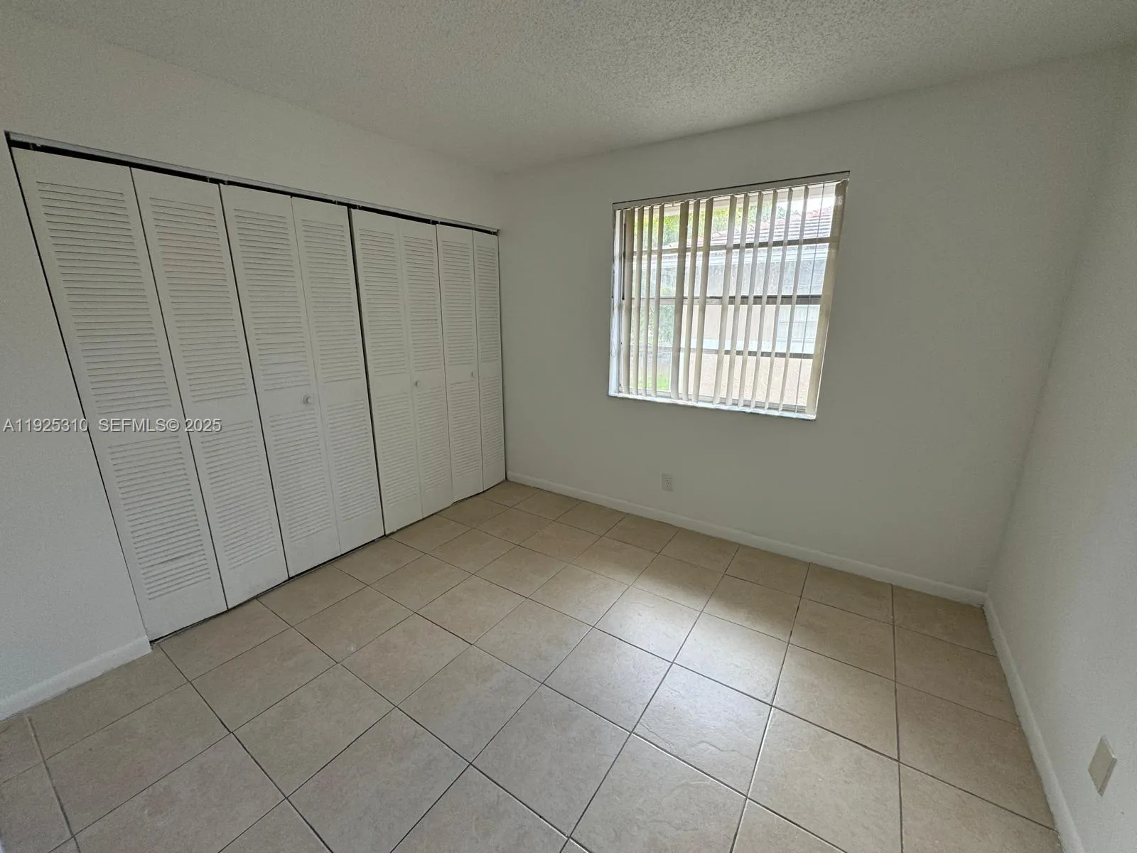 10120 Twin Lakes 11-g, Coral Springs, Florida 3307, Coral Springs, Florida 33071, 2 Bedrooms Bedrooms, ,2 BathroomsBathrooms,Residential,For Sale,10120 Twin Lakes 11-g, Coral Springs, Florida 3307,A11925310