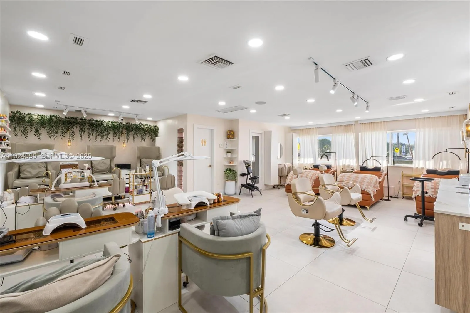 2710 Sw 87th Ave, Miami, Florida 33165, Miami, Florida 33165, ,Business Opportunity,For Sale,2710 Sw 87th Ave, Miami, Florida 33165,A11924595