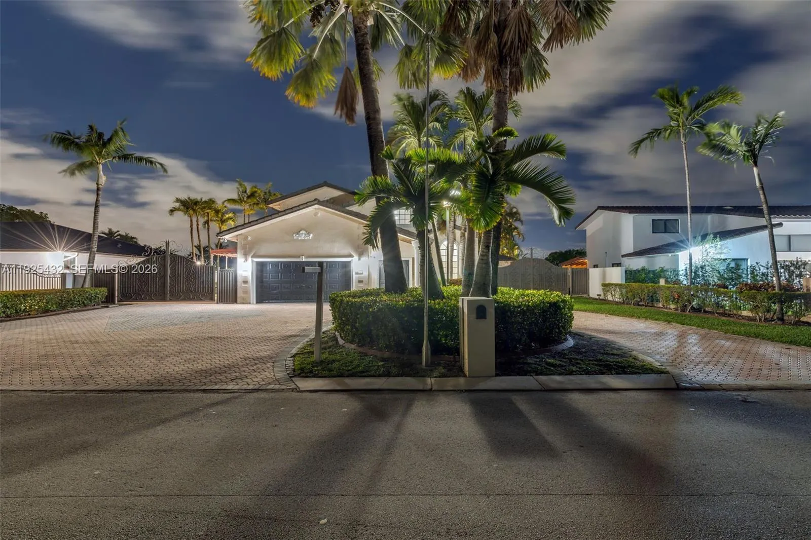 10298 Nw 130th St, Hialeah Gardens, Florida 33018, Hialeah Gardens, Florida 33018, 4 Bedrooms Bedrooms, ,4 BathroomsBathrooms,Residential,For Sale,10298 Nw 130th St, Hialeah Gardens, Florida 33018,A11925432