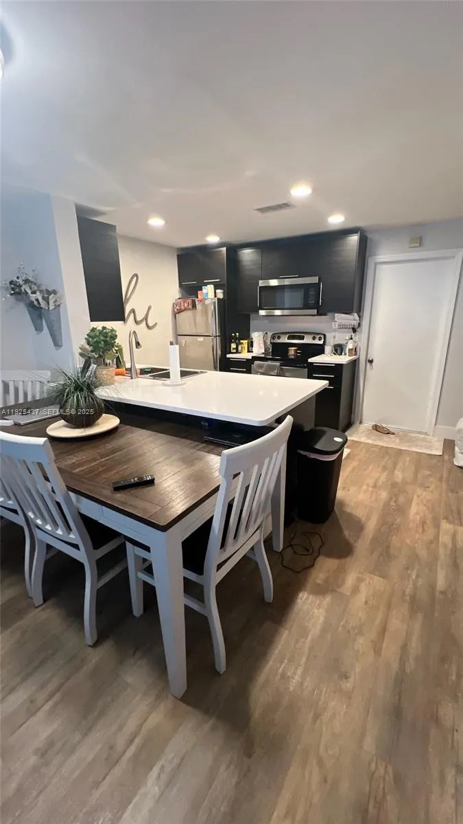 1436 Barcelona Way 3-23, Weston, Florida 33327, Weston, Florida 33327, 2 Bedrooms Bedrooms, ,1 BathroomBathrooms,Residential Lease,For Rent,1436 Barcelona Way 3-23, Weston, Florida 33327,A11925437