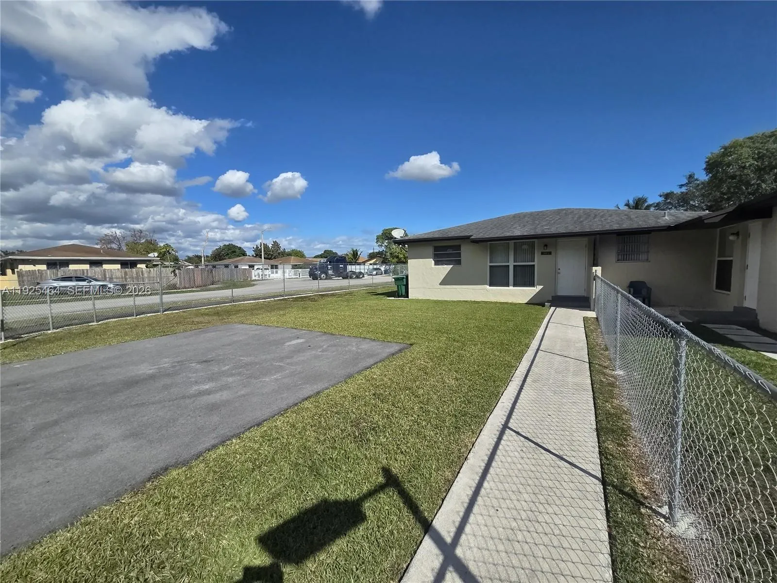 18815 Sw 113 Ct Sw 113th Ct 18815, Miami, Florida, Miami, Florida 33157, 3 Bedrooms Bedrooms, ,2 BathroomsBathrooms,Residential Lease,For Rent,18815 Sw 113 Ct Sw 113th Ct 18815, Miami, Florida ,A11925464