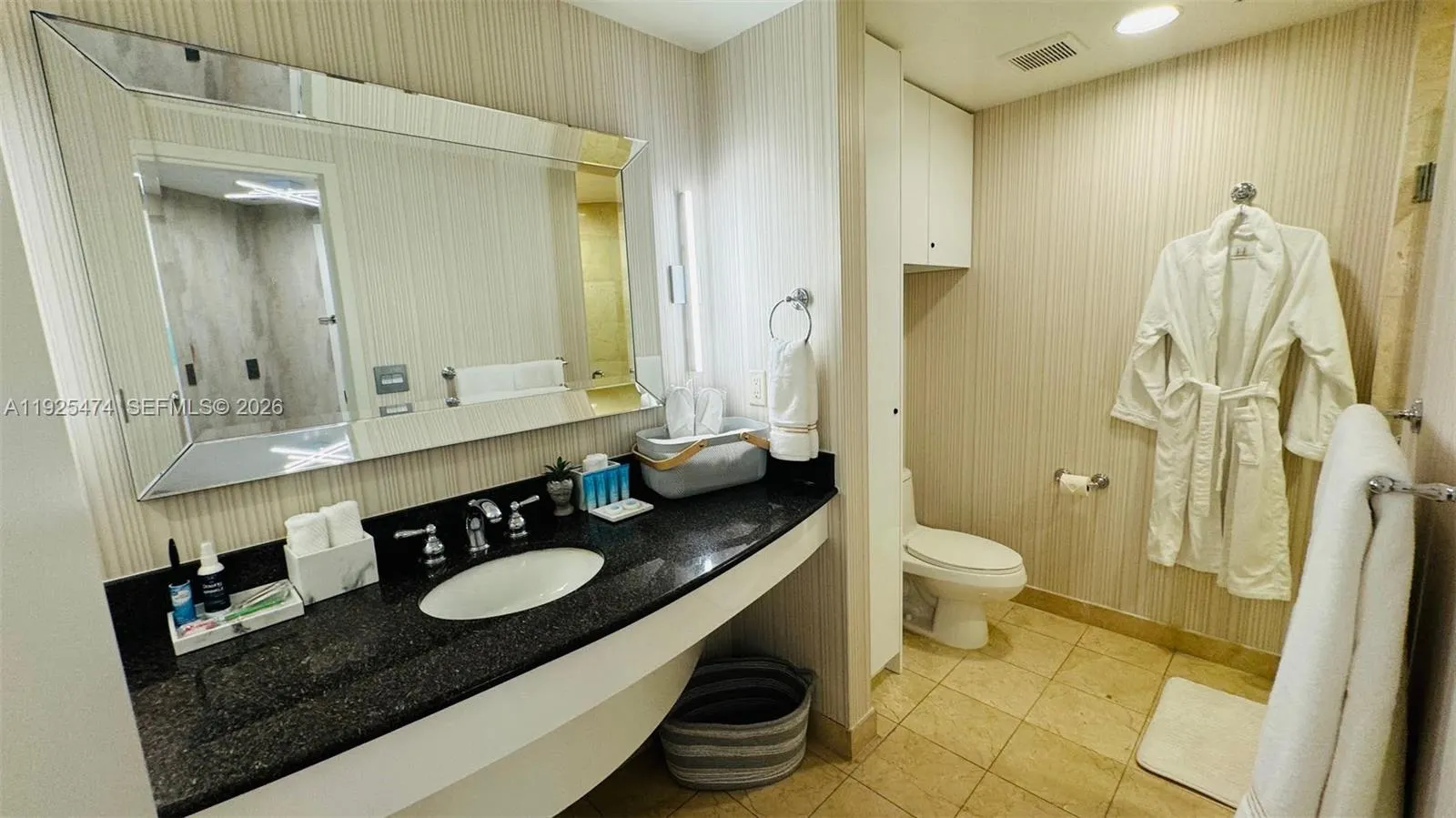 18001 Collins Ave 1110, Sunny Isles Beach, Florida, Sunny Isles Beach, Florida 33160, ,1 BathroomBathrooms,Residential,For Sale,18001 Collins Ave 1110, Sunny Isles Beach, Florida,A11925474