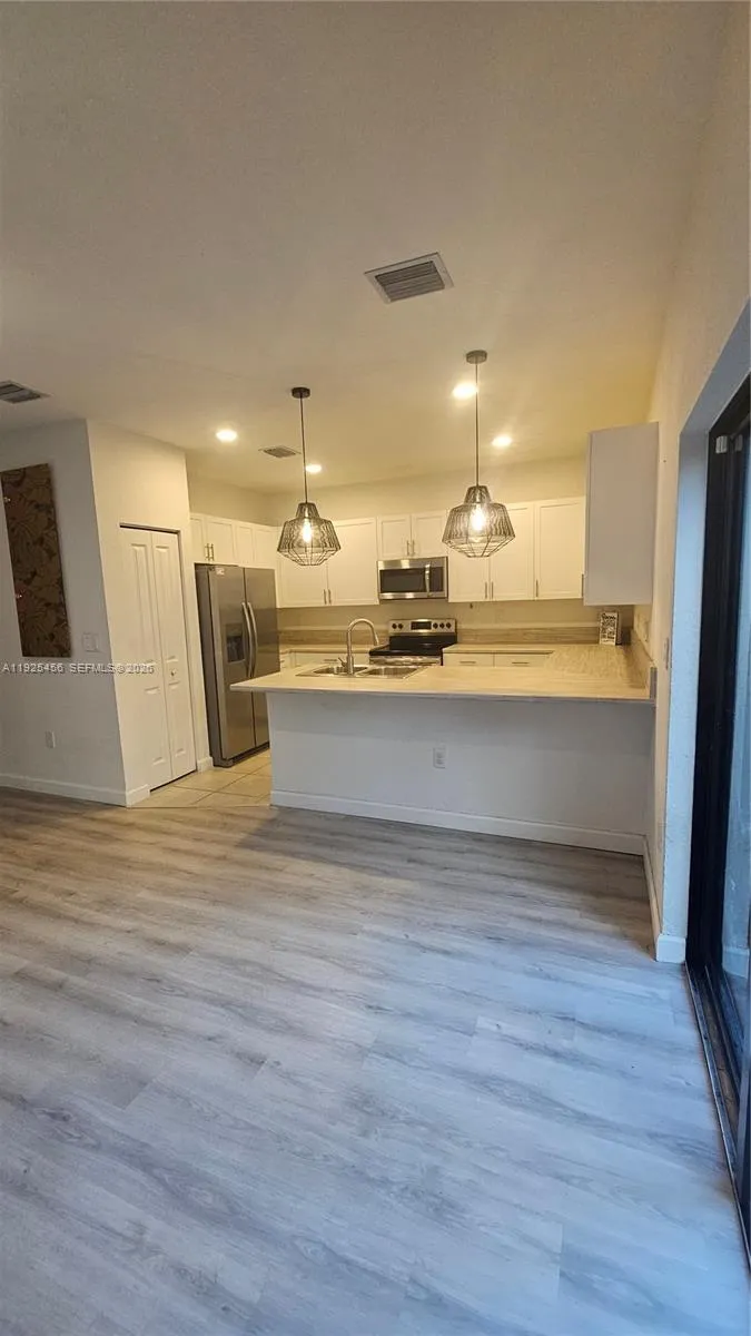 23357 Sw 129th Path 1, Homestead, Florida 33032, Homestead, Florida 33032, 3 Bedrooms Bedrooms, ,2 BathroomsBathrooms,Residential Lease,For Rent,23357 Sw 129th Path 1, Homestead, Florida 33032,A11925456