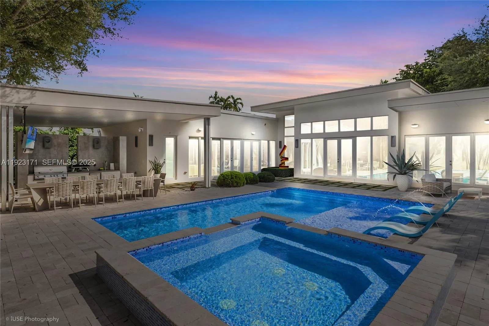 137 W Shore Dr W, Miami, Florida 33133, Miami, Florida 33133, 5 Bedrooms Bedrooms, ,5 BathroomsBathrooms,Residential,For Sale,137 W Shore Dr W, Miami, Florida 33133,A11923171