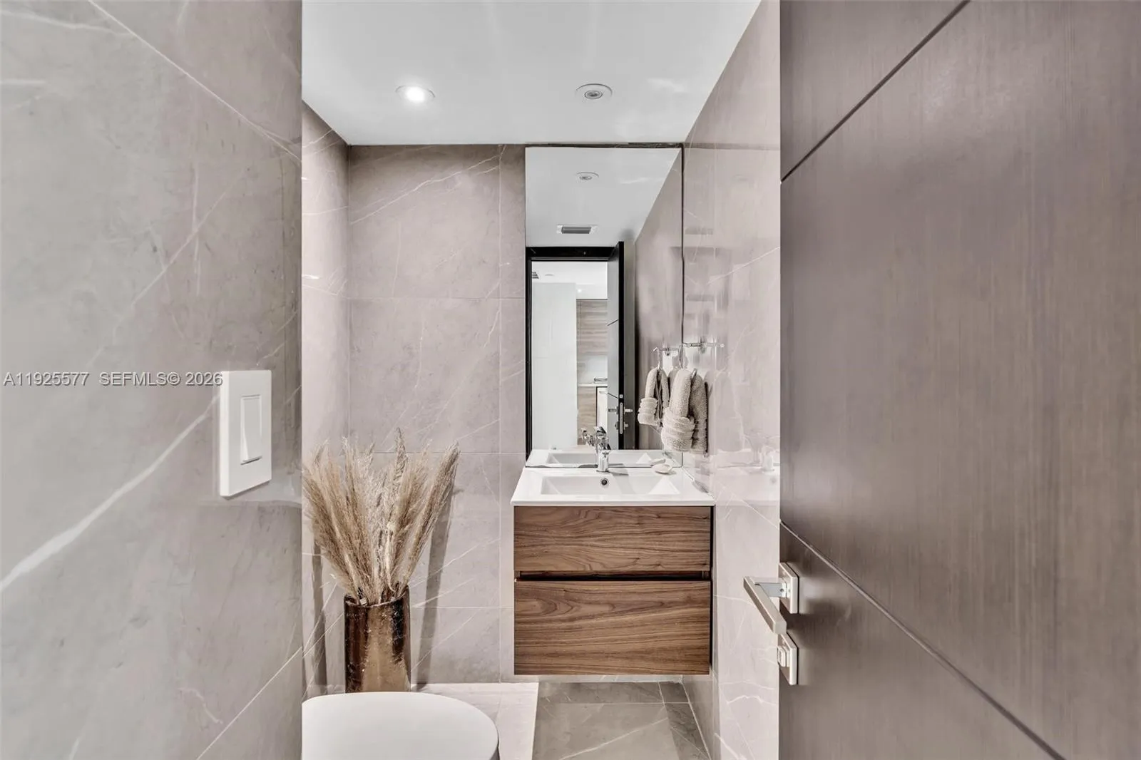 1865 Brickell Ave A703, Miami, Florida 33129, Miami, Florida 33129, 1 Bedroom Bedrooms, ,1 BathroomBathrooms,Residential,For Sale,1865 Brickell Ave A703, Miami, Florida 33129,A11925577