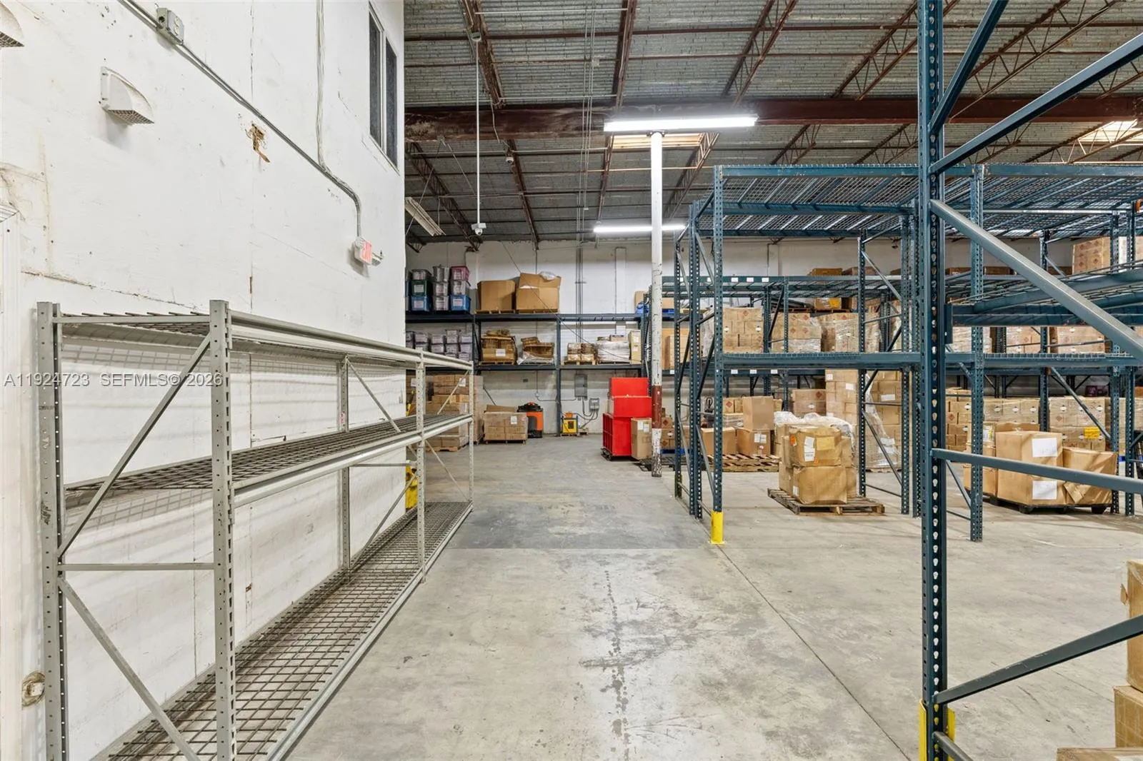 1041 E 24th St, Hialeah, Florida 33013, Hialeah, Florida 33013, ,Commercial Lease,For Rent,1041 E 24th St, Hialeah, Florida 33013,A11924723