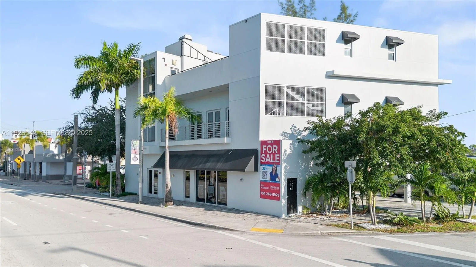 2500 Wilton Dr, Wilton Manors, Florida 33305, Wilton Manors, Florida 33305, ,Commercial Sale,For Sale,2500 Wilton Dr, Wilton Manors, Florida 33305,A11923542