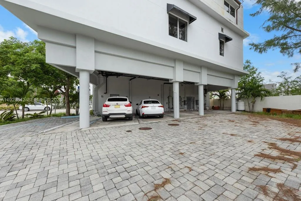 2500 Wilton Dr, Wilton Manors, Florida 33305, Wilton Manors, Florida 33305, ,Commercial Sale,For Sale,2500 Wilton Dr, Wilton Manors, Florida 33305,A11923542