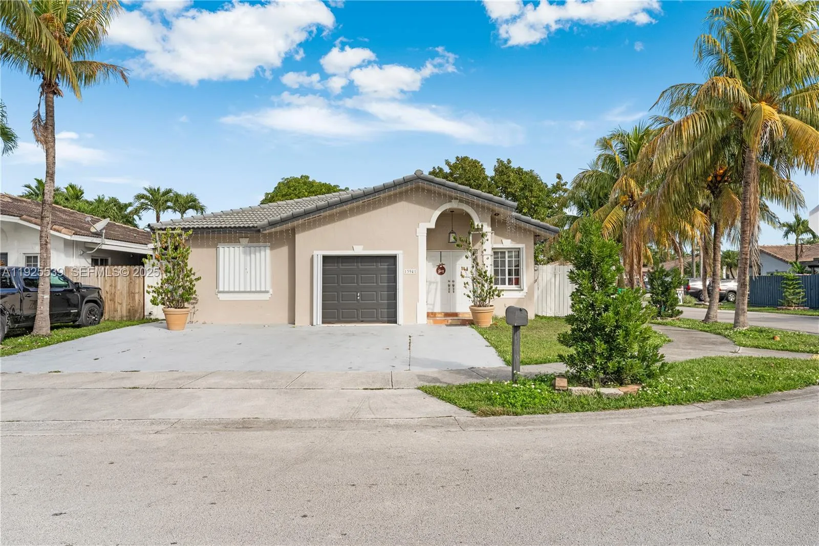 13941 Sw 13th St, Miami, Florida 33184, Miami, Florida 33184, 3 Bedrooms Bedrooms, ,2 BathroomsBathrooms,Residential,For Sale,13941 Sw 13th St, Miami, Florida 33184,A11925539